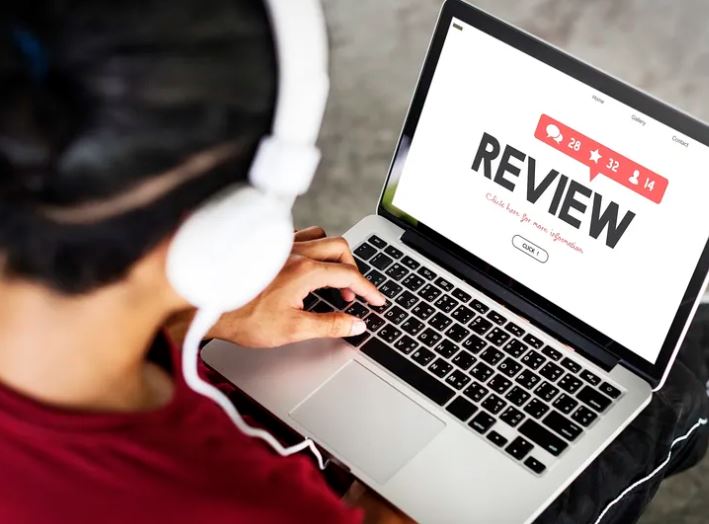 How to respond to a bad business review 
